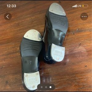 Bloch tap shoes for kids. Great condition. Size 11.5
